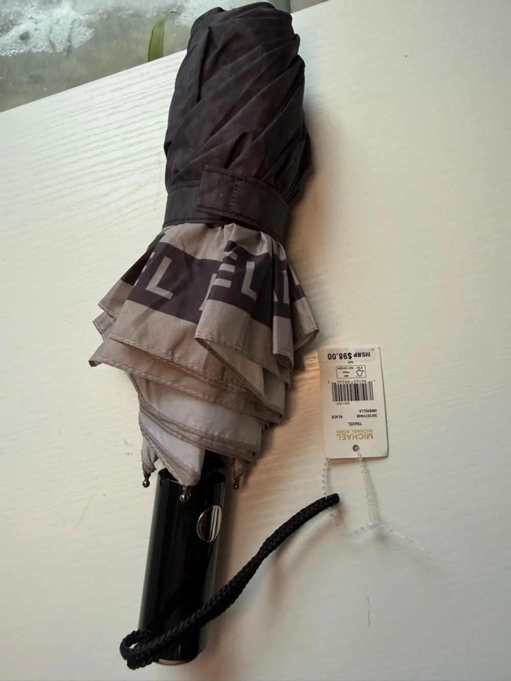 Michael Kors black Umbrella with mk Logo - Picture 5 of 6